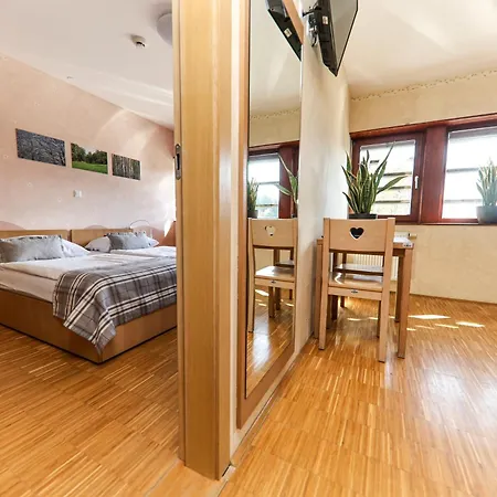 Hotel Celjska Koca 3*